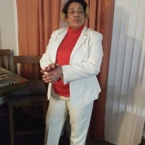 Meet your Posher, Charlene